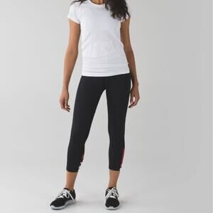 Lululemon Black Pigment Wind Berry Rumble Pace Rival Crop Leg Leggings 4